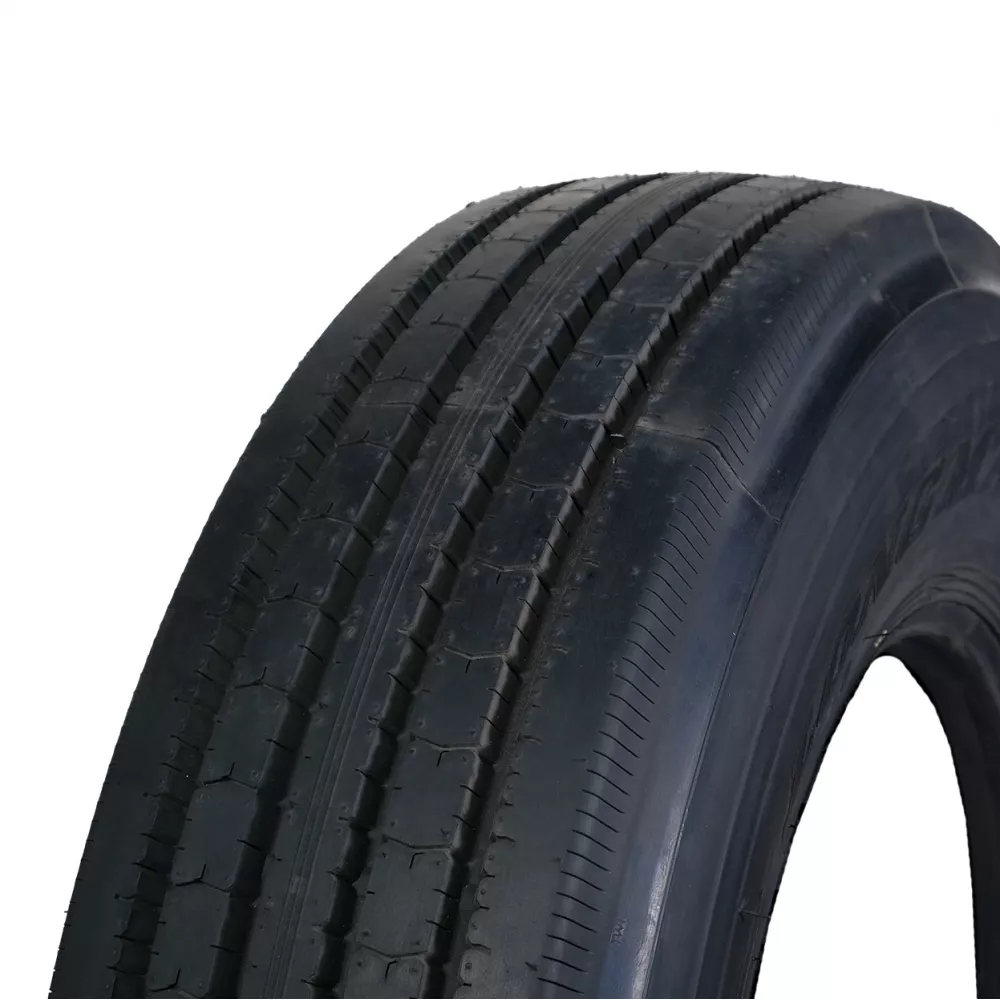 Грузовая шина 295/80 R22,5 Long March LM-216 18PR в Артемовском