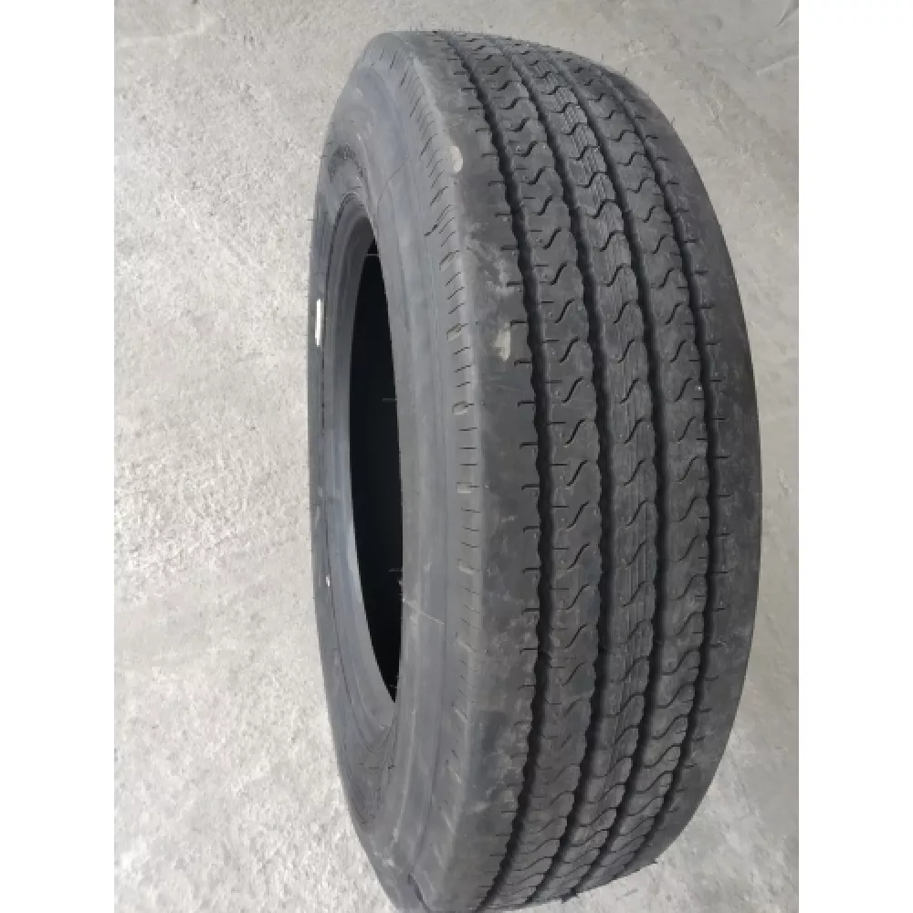 Грузовая шина 255/70 R22,5 Long March LM-120 16PR в Артемовском